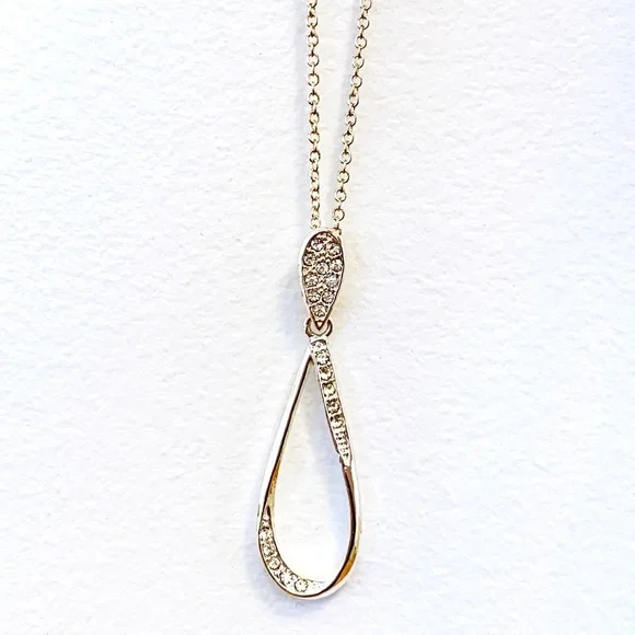Saq Jewelry Silvertone Pendant Tear Drop Necklace Poshmark
